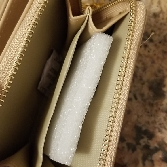 Bebe Wallet - Picture 4 of 4